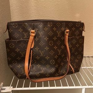 Louis Vuitton Monogram Handbag